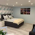 Modern Business Apartment: With Parking Apartment Bonn