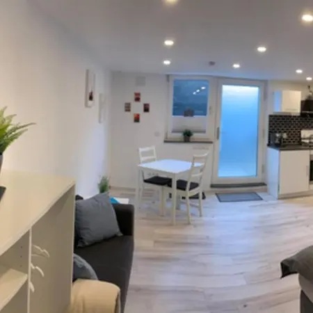 Apartment Modern Especially Suited For Business Consultants I Close To Dt, Dhl & Un Campus I Reserved Parking & 