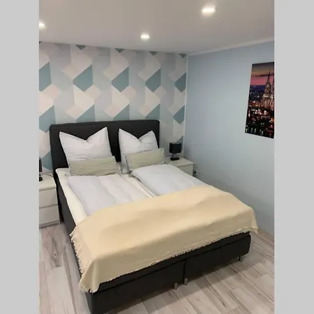 דירה Modern Especially Suited For Business Consultants I Close To Dt, Dhl & Un Campus I Reserved Parking & 