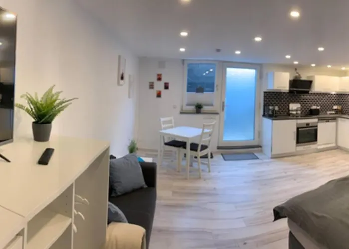 아파트 Modern Especially Suited For Business Consultants I Close To Dt, Dhl & Un Campus I Reserved Parking & 